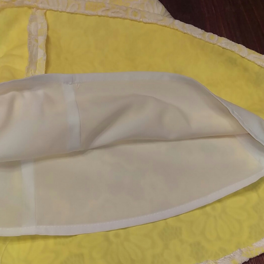 Nanette Lepore NWT Yellow & White Floral Dress - Picture 5 of 5